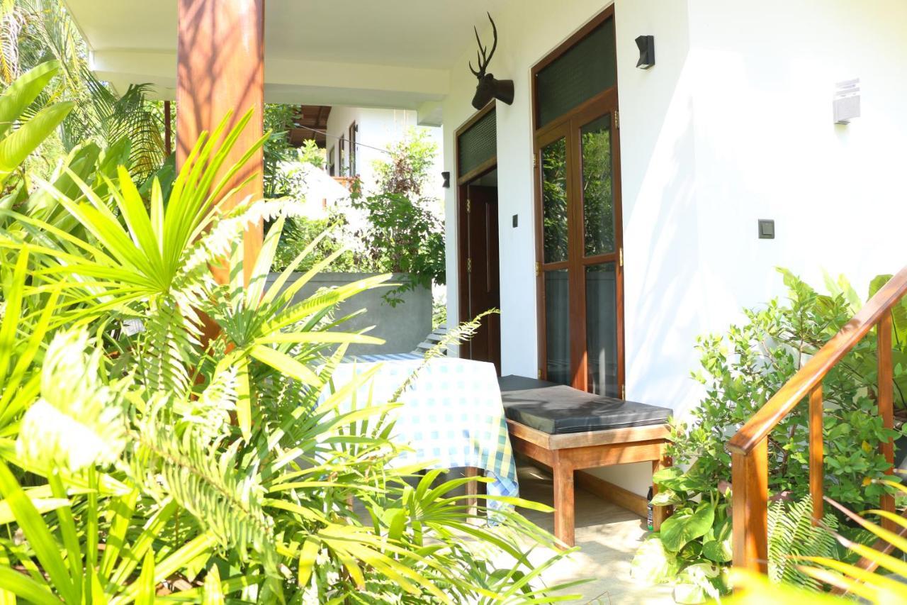 Hotel Anb Surf View à Tangalle Extérieur photo